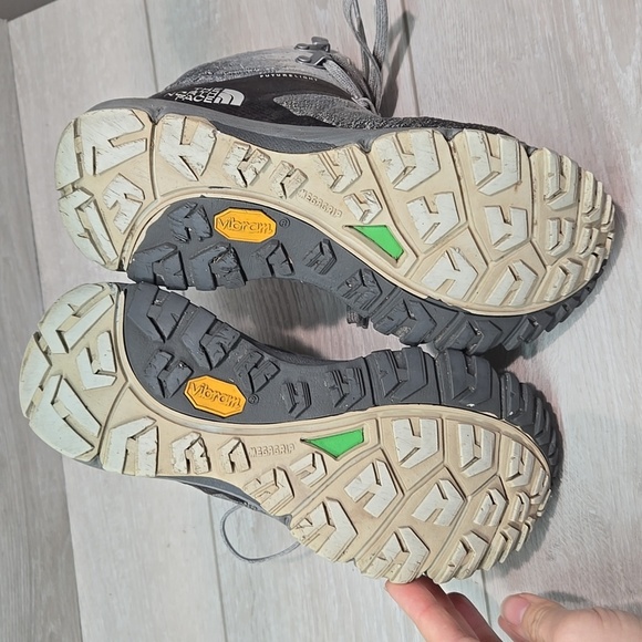 The North Face Women Ultra Futurelight Gray High Hiking Boots Sneakers Sz 6.5 - Picture 13 of 13